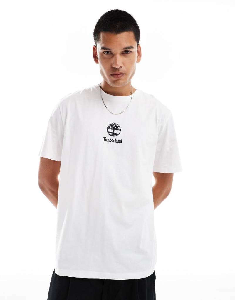 Timberland - T-Shirt in Weiß mit kleinem mittigen Logo von Timberland