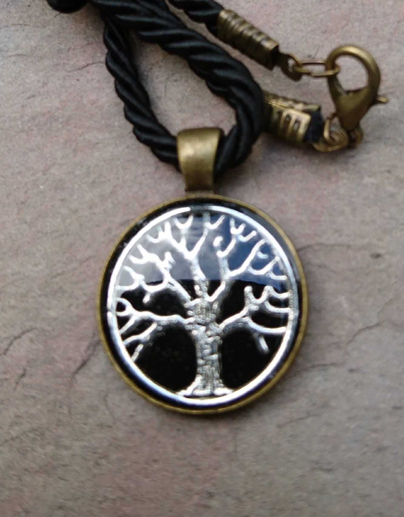 Harz Eingebettet Silber Vergoldet "Tree Of Life' in Bronze-Legierung Einstellung Gesetzt Harz Eingebettet Silber Vergoldet "Tree Of Life' in Bronze-Legierung Einstellung Gesetzt von TimeTideArtWear