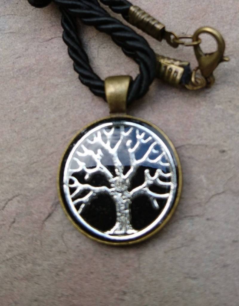 Harz Eingebettet Silber Vergoldet "Tree Of Life' in Bronze-Legierung Einstellung Gesetzt Harz Eingebettet Silber Vergoldet "Tree Of Life' in Bronze-Legierung Einstellung Gesetzt von TimeTideArtWear