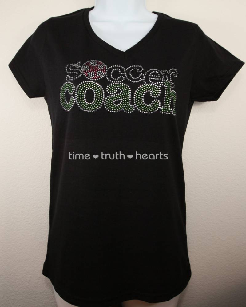 Fußball-Trainer | 10 "x 4" Strass-T-Shirt Oder Hoodie - Ihre Wahl Von 6 Stilen Kostenloser Versand in Den Usa Fußball-Trainer | 10 "x 4" Strass-T-Shirt Oder Hoodie - Ihre Wahl Von 6 Stilen Kostenloser Versand in Den Usa von TimeTruthHeartsOrg