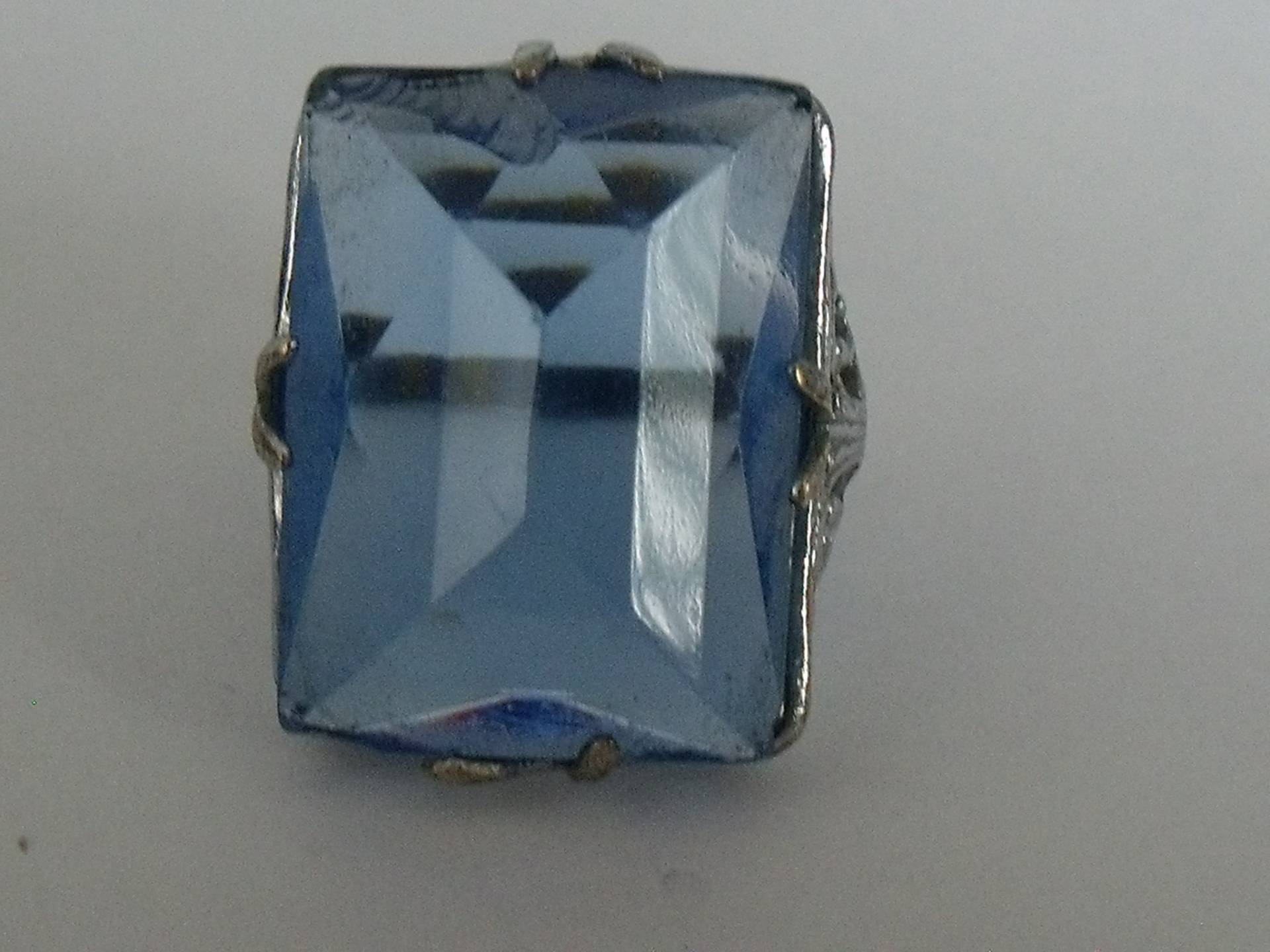 Große Blaue Geschnitten Stein Vintage Filigranen Ring Große Blaue Geschnitten Stein Vintage Filigranen Ring von TimeVices