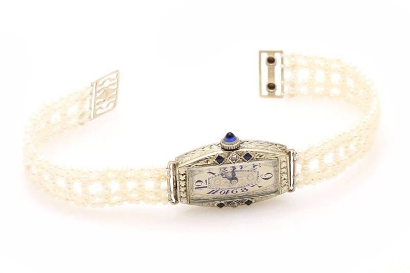 Antike Massive 18K Weißgold Saphir & Diamant Uhr Mit Handgewebtem Saatperlenband von Timekeepersolive