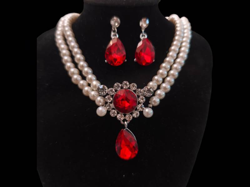 Einzigartige Elegand Perle Perlenkette Und Ohrringe Set Mit Kristall Inspiriert Teardrop Anhänger | Spezielles Handgemachtes Einfaches Schmuckset von TimelessJewelerys