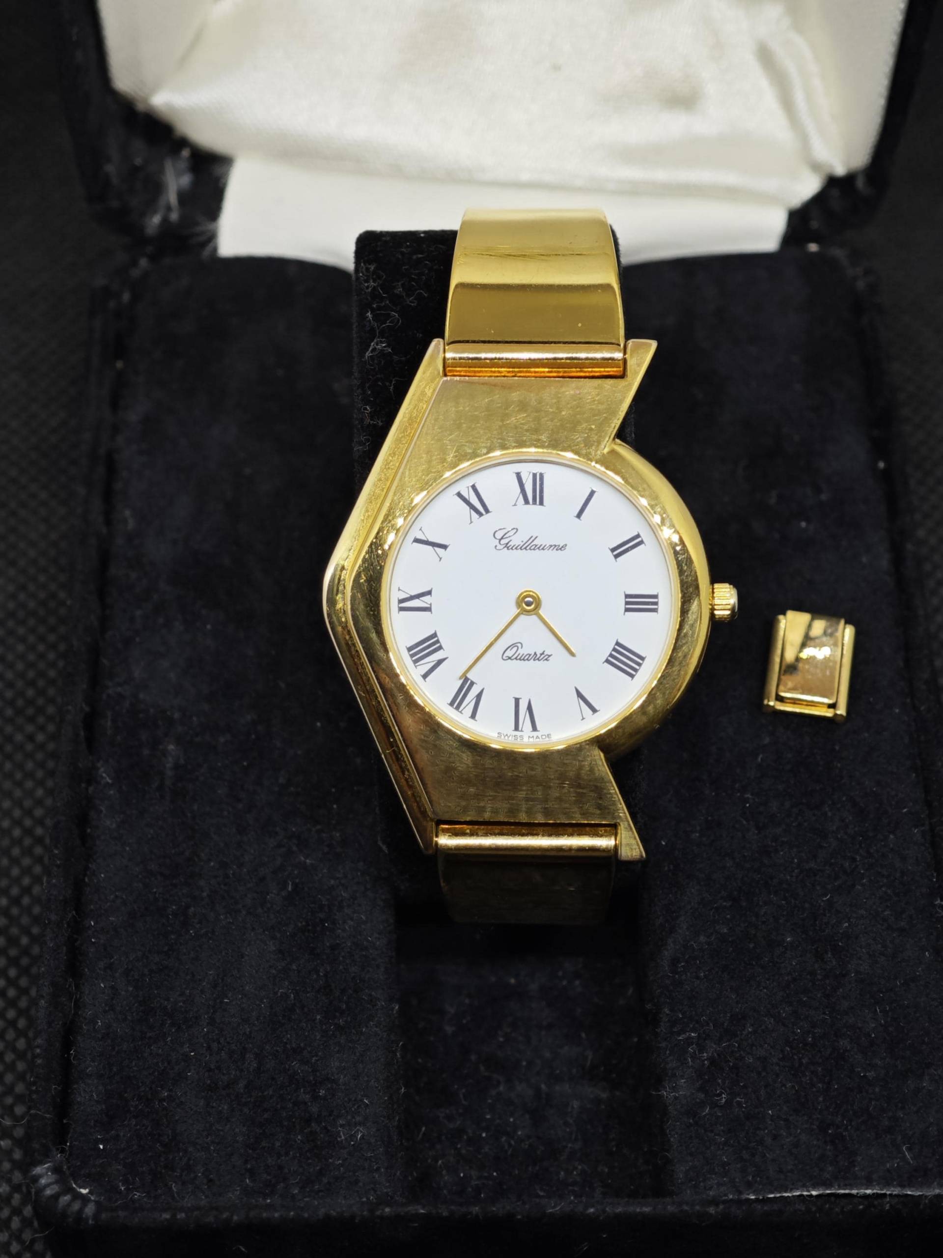 Vintage Guillaume Special Triangular Triangle Ladies Swiss Made Quartz 80S Watch Armbanduhr Uhr Gold Box Retro von TimelessOriginalsDE