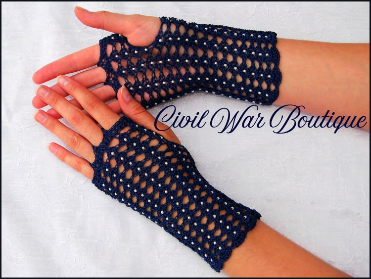 1800's Bankkrieg Victorian Dark Navy Blau Handgefertigte Handschuhe Perls 100% Baumwolle Neu Größe S/M Oder L 1800's Bankkrieg Victorian Dark Navy Blau Handgefertigte Handschuhe Perls 100% Baumwolle Neu Größe S/M Oder L von TimelessTreasuresB