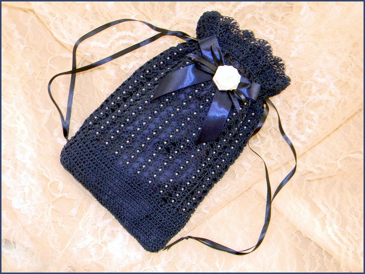 Bürgerkrieg Victorian Navy Blau Hand Gehäkelte Kordel Reticule Geldbörse Mit Perlen Und Rose Bürgerkrieg Victorian Navy Blau Hand Gehäkelte Kordel Reticule Geldbörse Mit Perlen Und Rose von TimelessTreasuresB