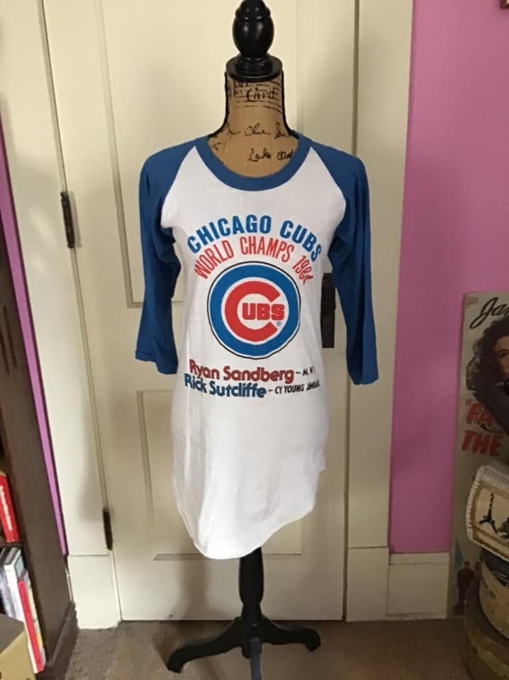 Vintage 80Er Baseball Jersey T Shirt Selten World Champs 1984 Rot/Weiß/Blau 100% Baumwolle Gr. L Vintage 80Er Baseball Jersey T Shirt Selten World Champs 1984 Rot/Weiß/Blau 100% Baumwolle Gr. L von TimelessTreasuresVCB