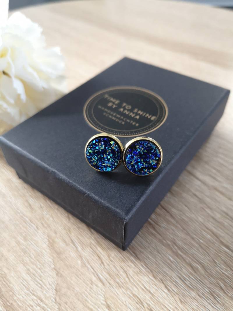 Vergoldete Ohrstecker "Eiskristalle" Mit Versch. Steinchen 12mm // Glitzer Cabochons Funkelnde von TimetoShinebyAnnaDE