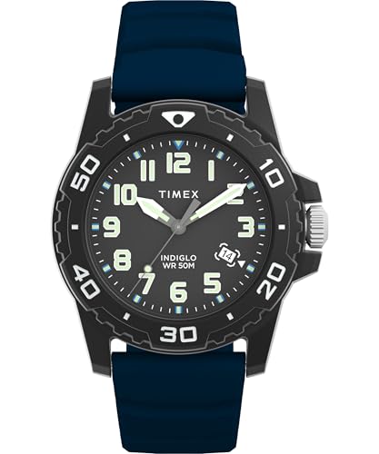 Timex Main Street Herren-Armbanduhr, 42 mm, blaues Silikonarmband, schwarzes Zifferblatt, schwarzes Gehäuse TW5M61100 von Timex