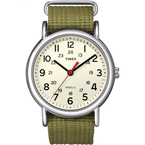 Timex Weekender T2N651 Armbanduhr, 38 mm, cremefarbenes Zifferblatt und olivgrünes Armband von Timex