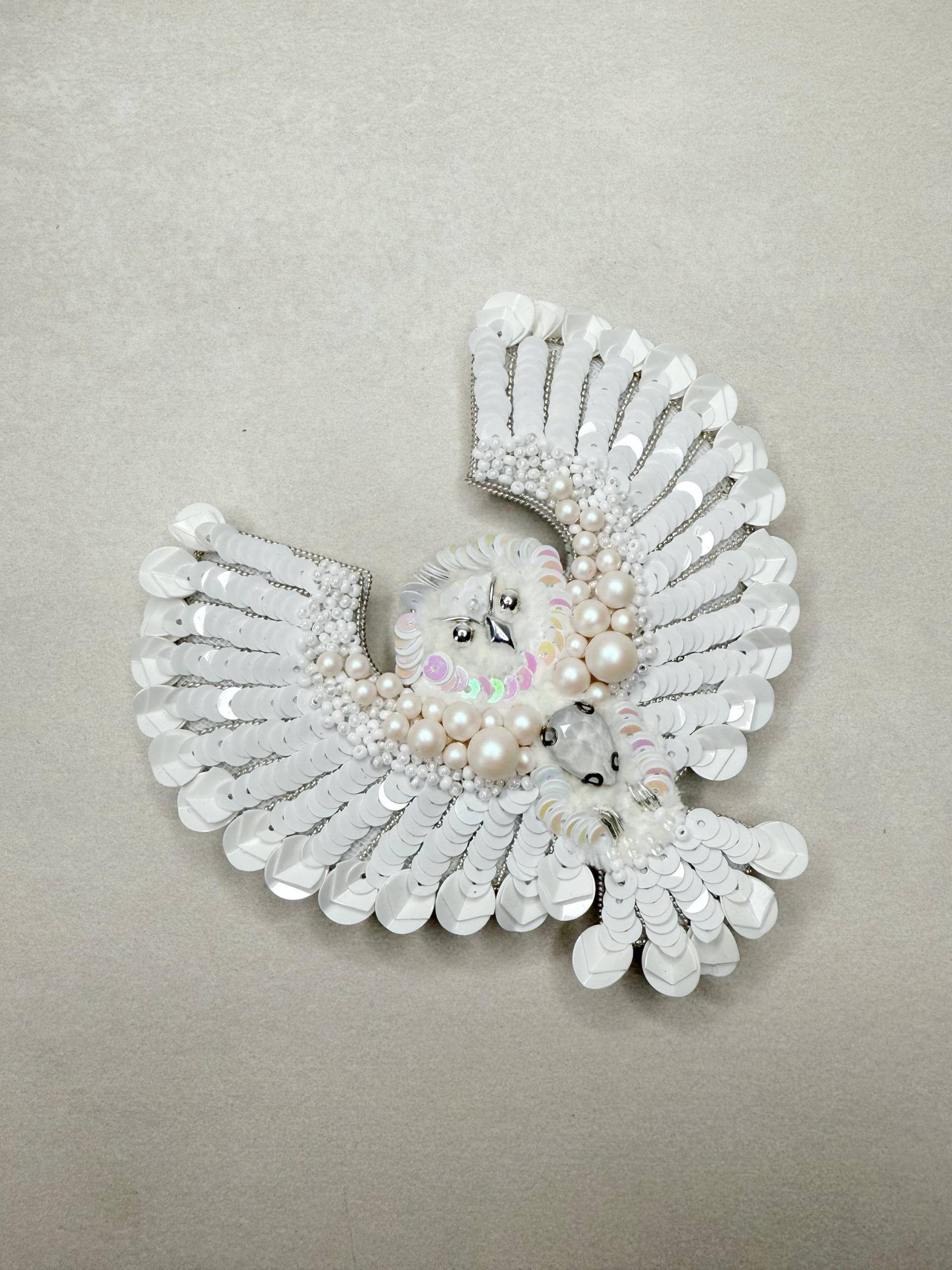 Handgemachte Perlen Eule Brosche Perle Vogel Pin von TinArtbytina