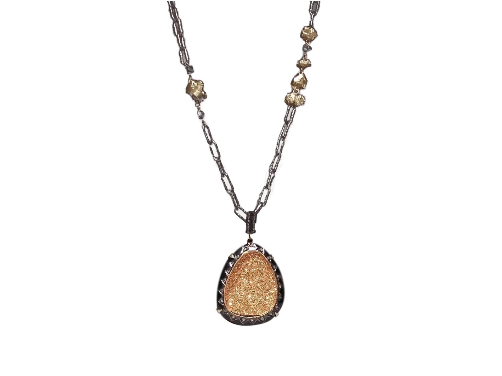 Black Diamond Druzy Anhänger An Brünierter Silberhalskette Black Diamond Druzy Anhänger An Brünierter Silberhalskette von TinGlazesAndGlass