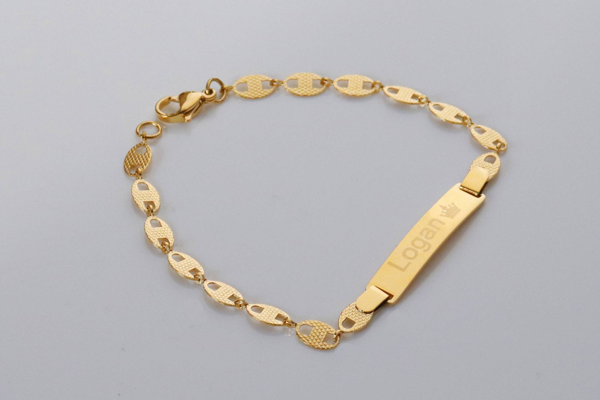 Personalisiertes Gold Armband, Damen Armband, Individuell Graviertes Armband, Gold Id Armband, Frauenarmband, Mama Geschenk, Mädchen Geschenk 22B4 Personalisiertes Gold Armband, Damen Armband, Individuell Graviertes Armband, Gold Id Armband, Frauenarmband, Mama Geschenk, Mädchen Geschenk 22B4 von TinaCoJewelry