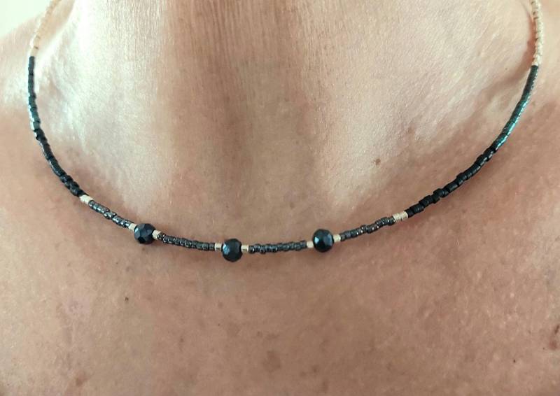 Zarte Halskette Mit Funkelnden Glasschliffperlen, Handgemachtes Unikat Zarte Halskette Mit Funkelnden Glasschliffperlen, Handgemachtes Unikat von TinaMineDesign