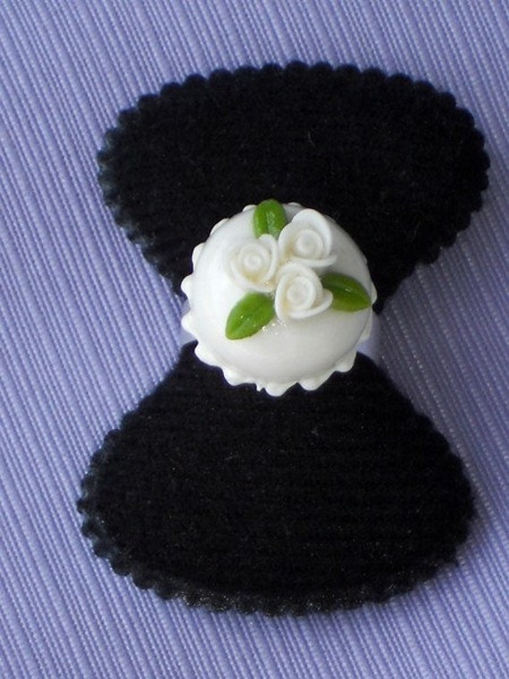 Miniaturkuchen Auf Ring von TinaTwinklestars1