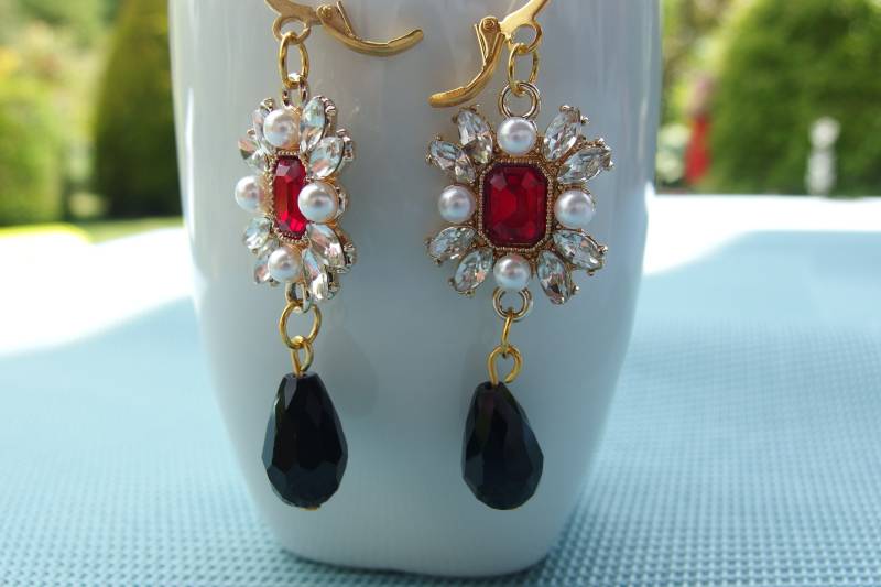 Ohrringe - Gold Und Rot Im Barockstyle von TinaTwinklestars1