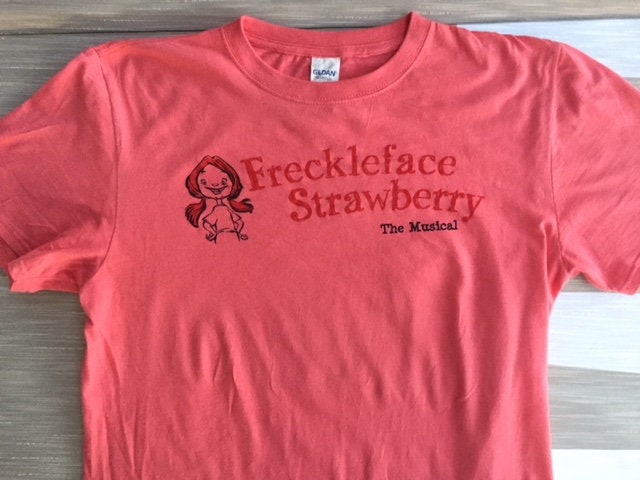 Freckleface Erdbeer Tshirt Freckleface Erdbeer Tshirt von TinaZee