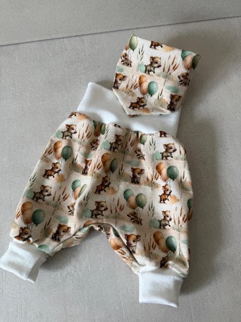 Bauernhof Baby Kleinkind Pumphose/Mitwachshose Und Tuch Schweinchen von TinasDesignertraeume