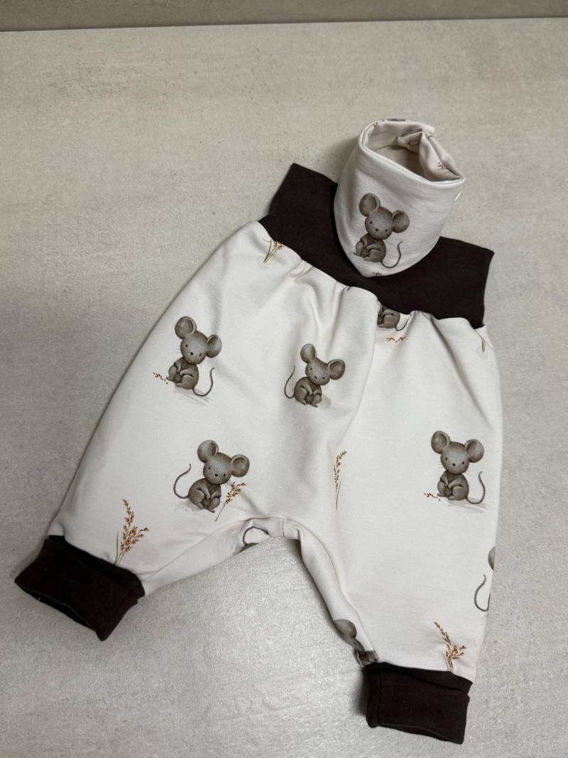 Maus Süßmaus Baby Pumphose Tuch Lätzchen Geburt Neugeborenes Taufe Erstling Neutral Geschenk Hose 100 % Oekotex - Bio Baumwolle von TinasDesignertraeume