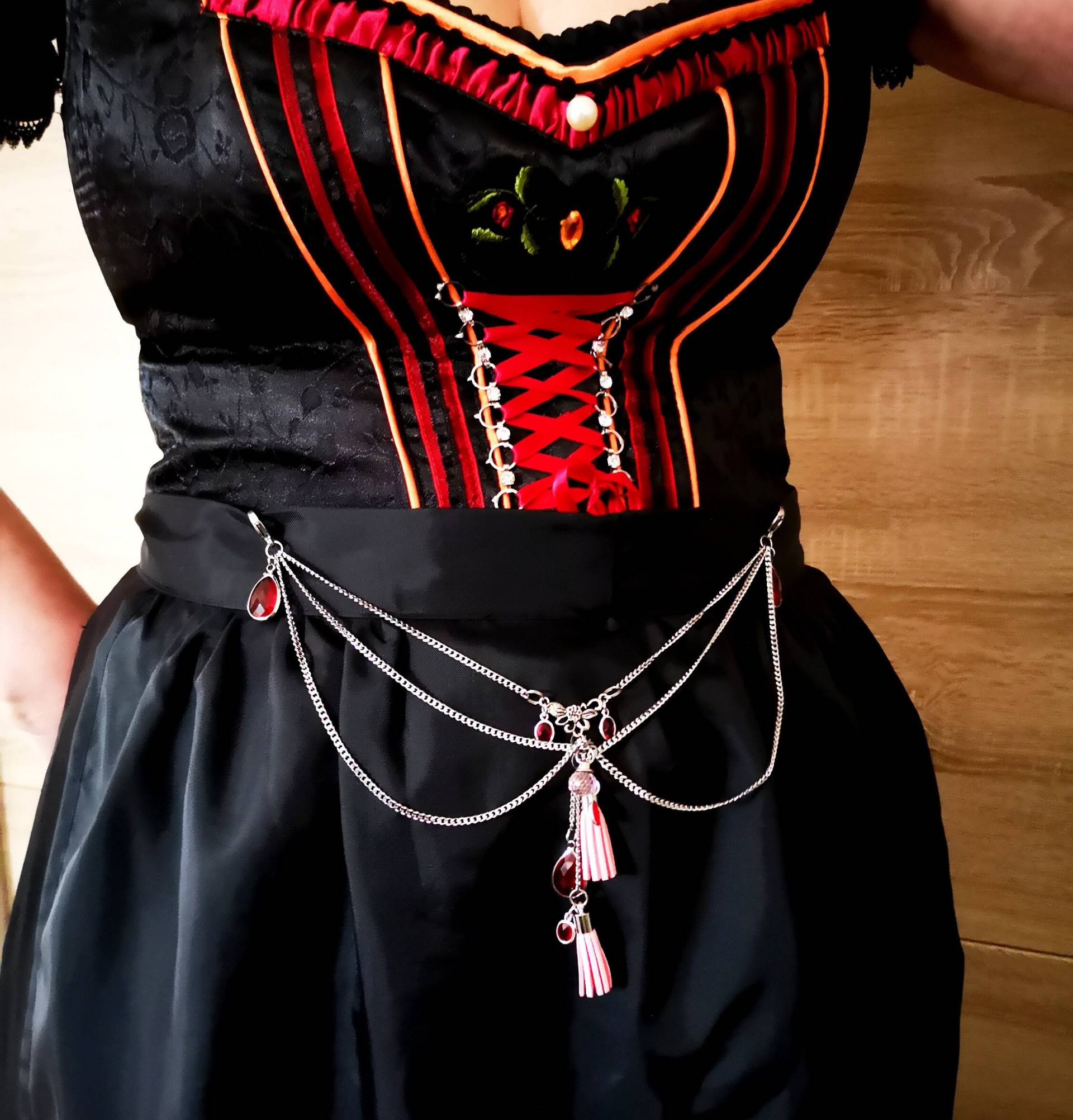 Charivari Kette Fürs Dirndl, Dirnd - Schmuck, Trachten, Quaste Rosa Charivari Kette Fürs Dirndl, Dirnd - Schmuck, Trachten, Quaste Rosa von TinasSchmucktruheCOM