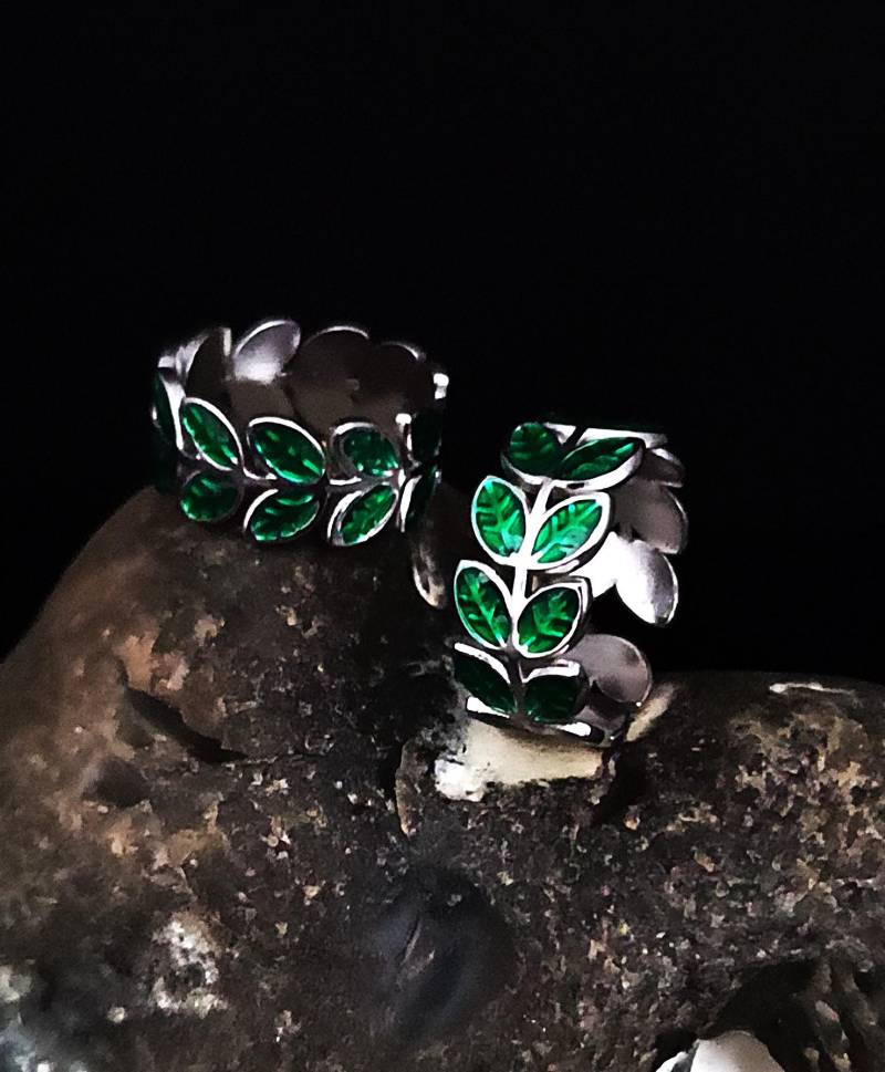 Edelstahlring, Blätterranke, Größenverstellbar von TinasSchmucktruheCOM