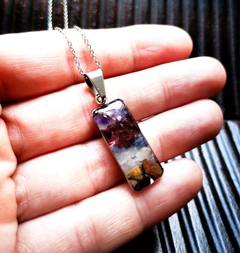 Kette, Edelstahl, Harzanhänger Mit Halbedelsteinen von TinasSchmucktruheCOM