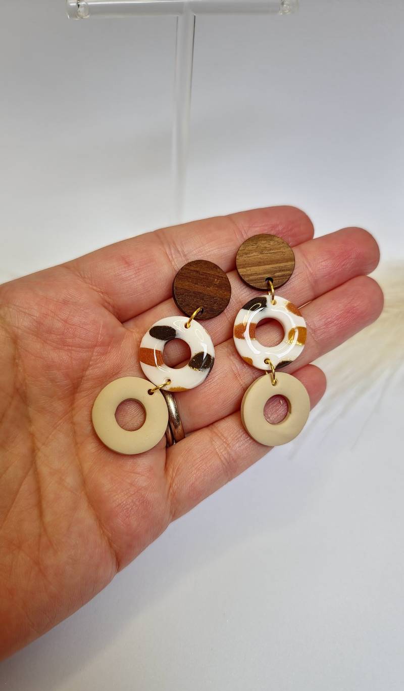 Nature Round | Bohohängeohrringe Polymer Clay Weiss Geschenk Freundin Hängeohrringe Geburtstag Christmas |Weihnachten von TinasTrading