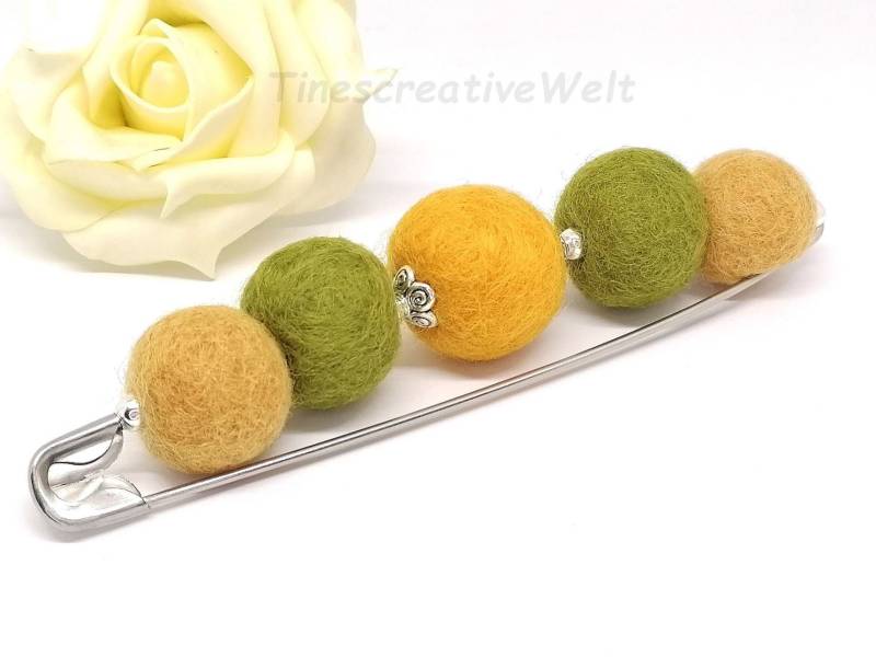 Schalnadel, Anstecknadel, Filzkugeln, Geschenk Für Frauen von TinescreativeWelt