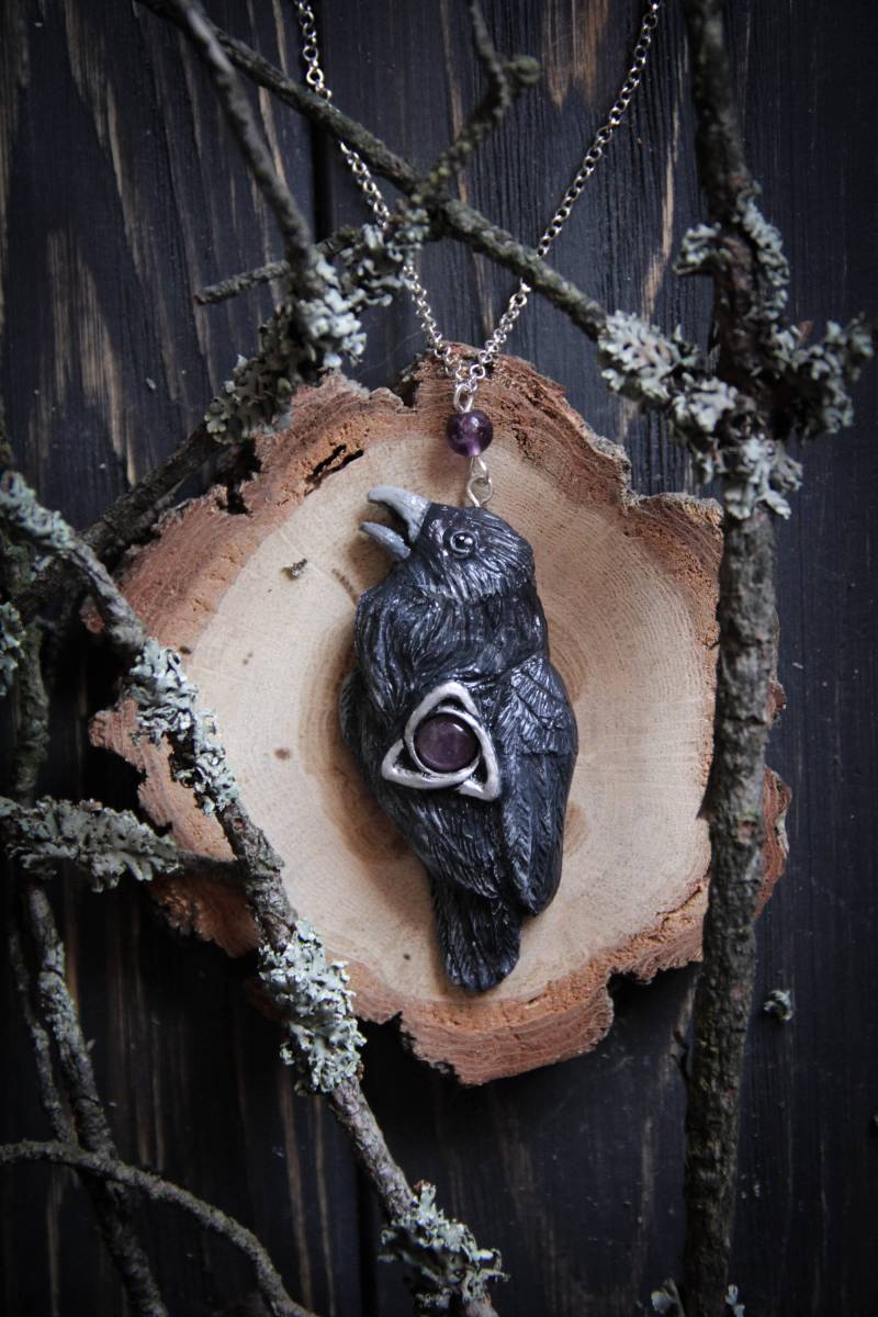 Anhänger Rabe Halskette Gothic Wicca Krähe Anhänger Rabe Halskette Gothic Wicca Krähe von TiniestSpirit