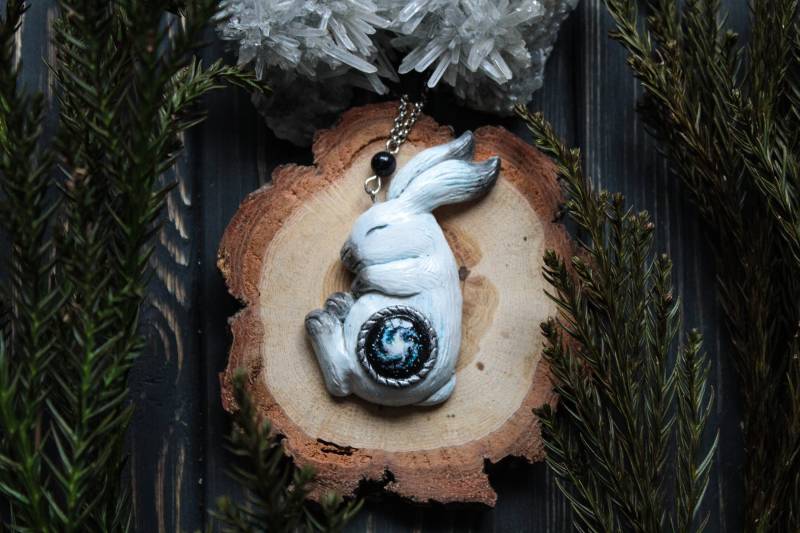 Ожере Elье «Небссны Заяц» Повеска В Виzusehen Кроика Из Попоуреновов Заяц von TiniestSpirit