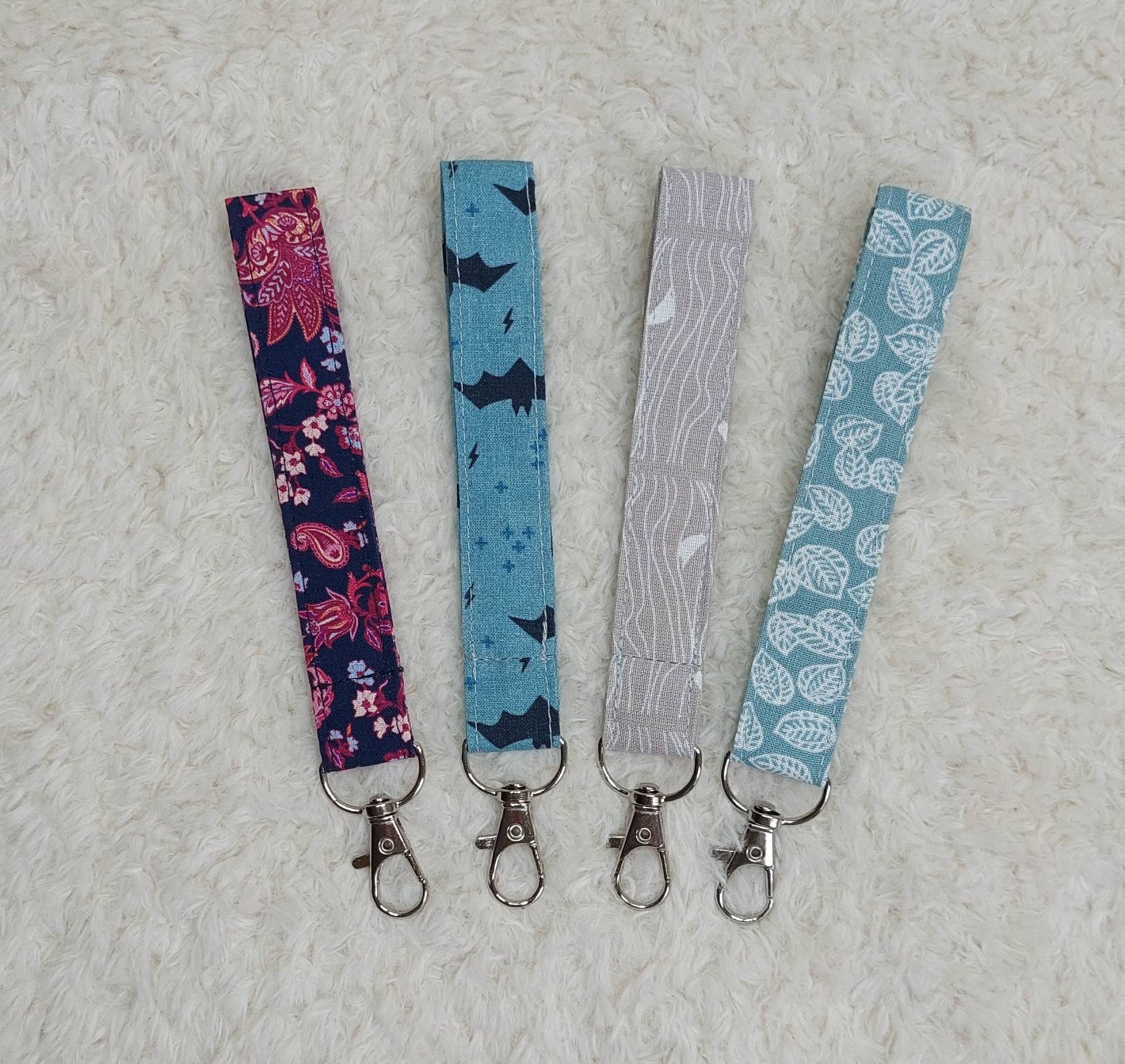 Schlüsselanhänger Aus Stoff Genäht Verschiedene Designs, Schlüsselband, Kleinigkeiten Adventskalender Kalenderfüllung von TinimakreativDE