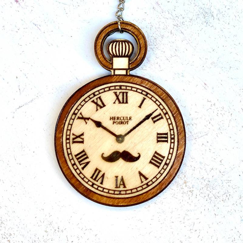 Hercule Poirot Pocket Watch Keychain - Engraved Wooden Mystery Gift Personalized Agatha Christie Fan Accessory von TinkerTower