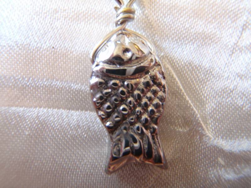 Silber Metallic Fisch Ohrringe Silber Metallic Fisch Ohrringe von TinkerTurtles