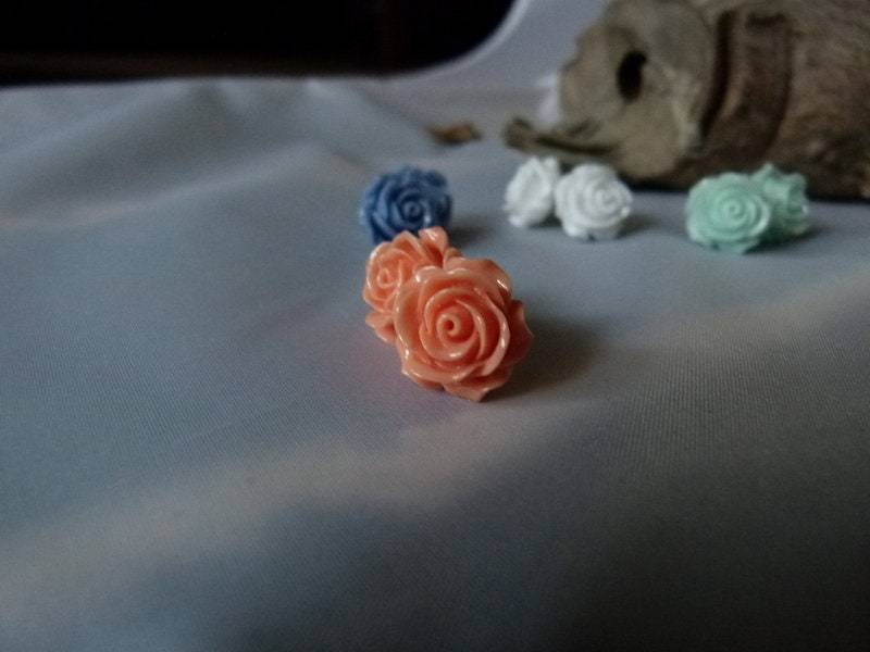 Apricot -Vintage Ohrring "Rose" Blumen Ohrstecker von TinkyStarShop