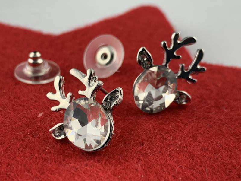 Kleine Silberfarbene Elche Als Ohrstecker Weihnachtsohrringe Adventskalenderfüllung Elchstecker Rentier Kleine Silberfarbene Elche Als Ohrstecker Weihnachtsohrringe Adventskalenderfüllung Elchstecker Rentier von TinkyStarShop