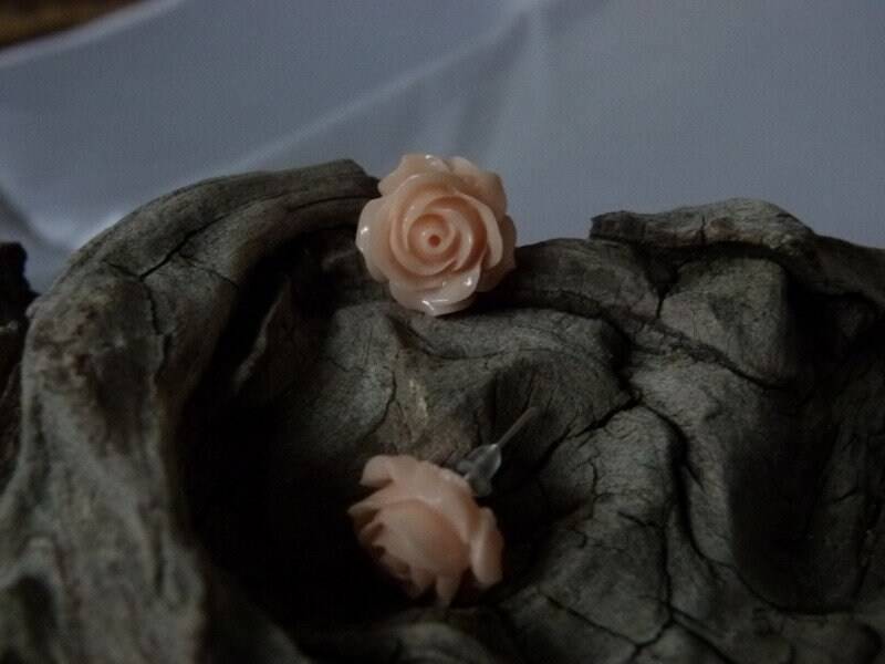 Lachs "Rose" Blumen Ohrstecker Rosenohrring Lachs "Rose" Blumen Ohrstecker Rosenohrring von TinkyStarShop