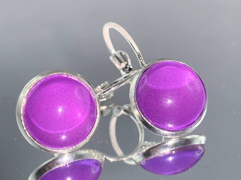Lila Cabochon Ohrhänger Ohrringe 12mm Mit Brisur Cabochons Cabochon-Ohrhänger Geschenk von TinkyStarShop