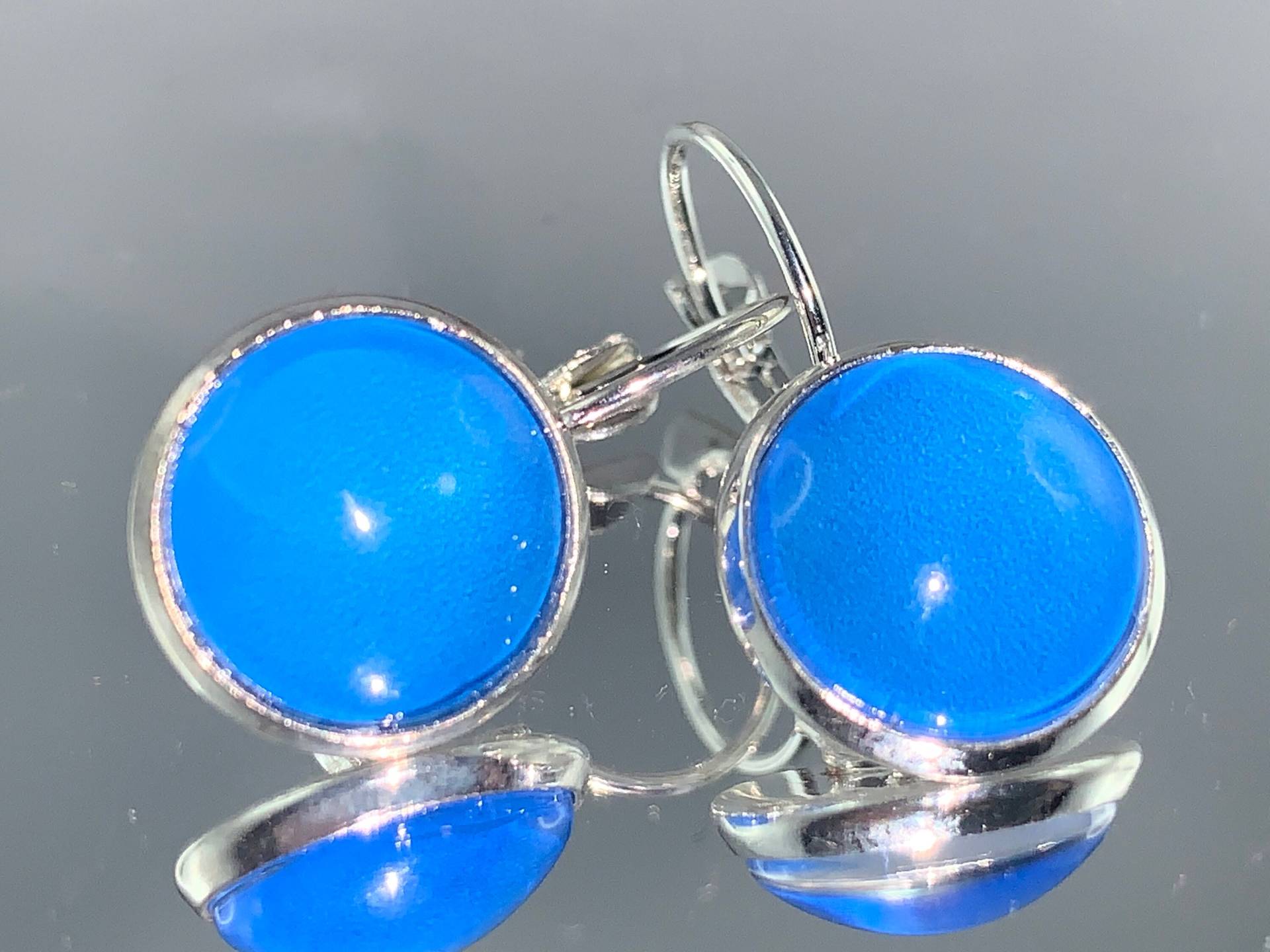 Ozeanblaue Cabochon Ohrhänger Ohrringe 12mm Ozeanblau Mit Brisur Cabochons Cabochon-Ohrhänger Geschenk Ozeanblaue Cabochon Ohrhänger Ohrringe 12mm Ozeanblau Mit Brisur Cabochons Cabochon-Ohrhänger Geschenk von TinkyStarShop