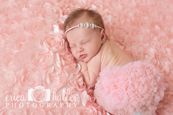 Atemberaubende Passform Für Eine Königin Newborn Silber Finish Und Strass Perle Augusta Tie Back Baby Stirnband Halo Krone Foto Prop Atemberaubende Passform Für Eine Königin Newborn Silber Finish Und Strass Perle Augusta Tie Back Baby Stirnband Halo Krone Foto Prop von TinyBlessingsBoutiqu