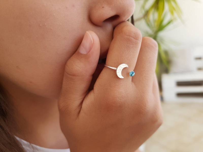 Aquamarin Ring - Halbmond Geburtstagsgeschenk Für Beste Freundin Birthstone Boho Schmuck Sterling Silber von TinyBoxJewelry