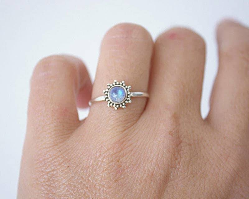 Mondstein-Ring, Sterling Silber Ring Mondstein, Beste Freundin Geschenk, Für Freundin, Regenbogen Mondstein Boho Ring, Geschenk Sie von TinyBoxJewelry