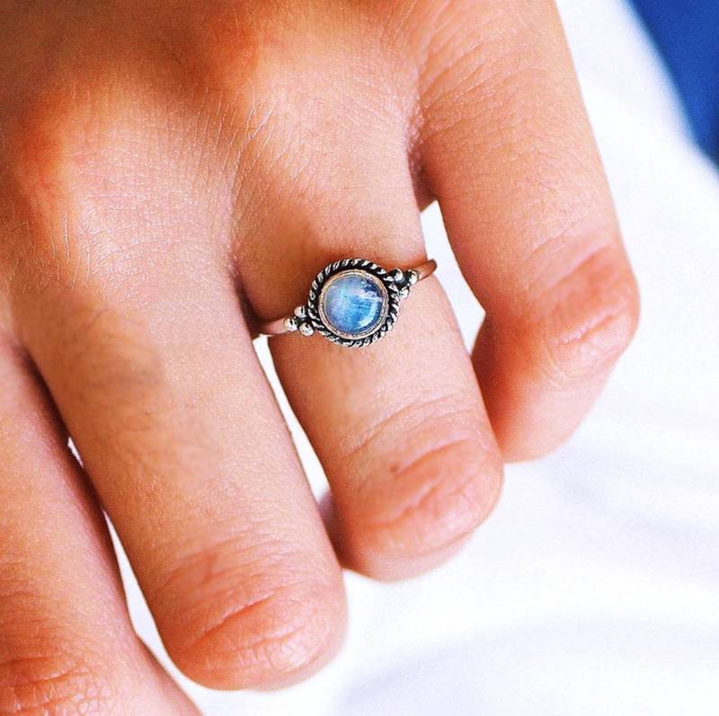 Mondstein Ring Sterling Silber, Boho Ring, Beste Freundin Geschenke von TinyBoxJewelry