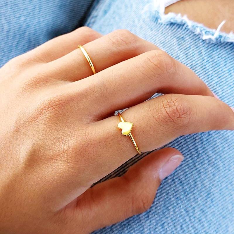 Zierlicher Ring, Initial Mutter Personalisiertes Geschenk, Zierlicher Ring Für Braut, Geschenk Frau von TinyBoxJewelry