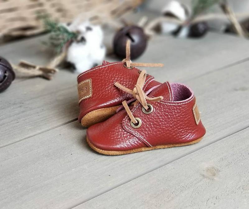 Mahagoni Lace Up Oxford Style Mokassin Mahagoni Lace Up Oxford Style Mokassin von TinyHeirMoccs