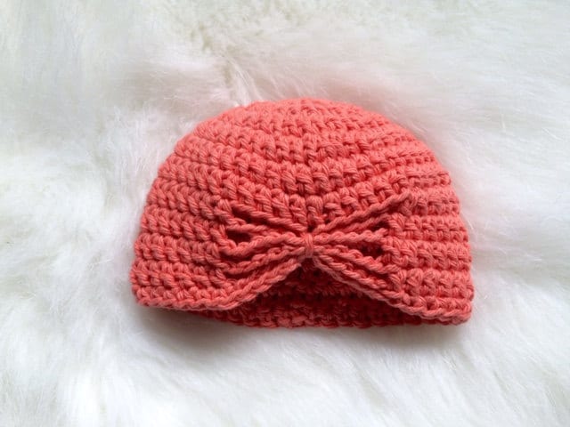 Gehäkelte Baby-Mädchen Schmetterling Hut Korallen Turban von TinyIslandHandmade