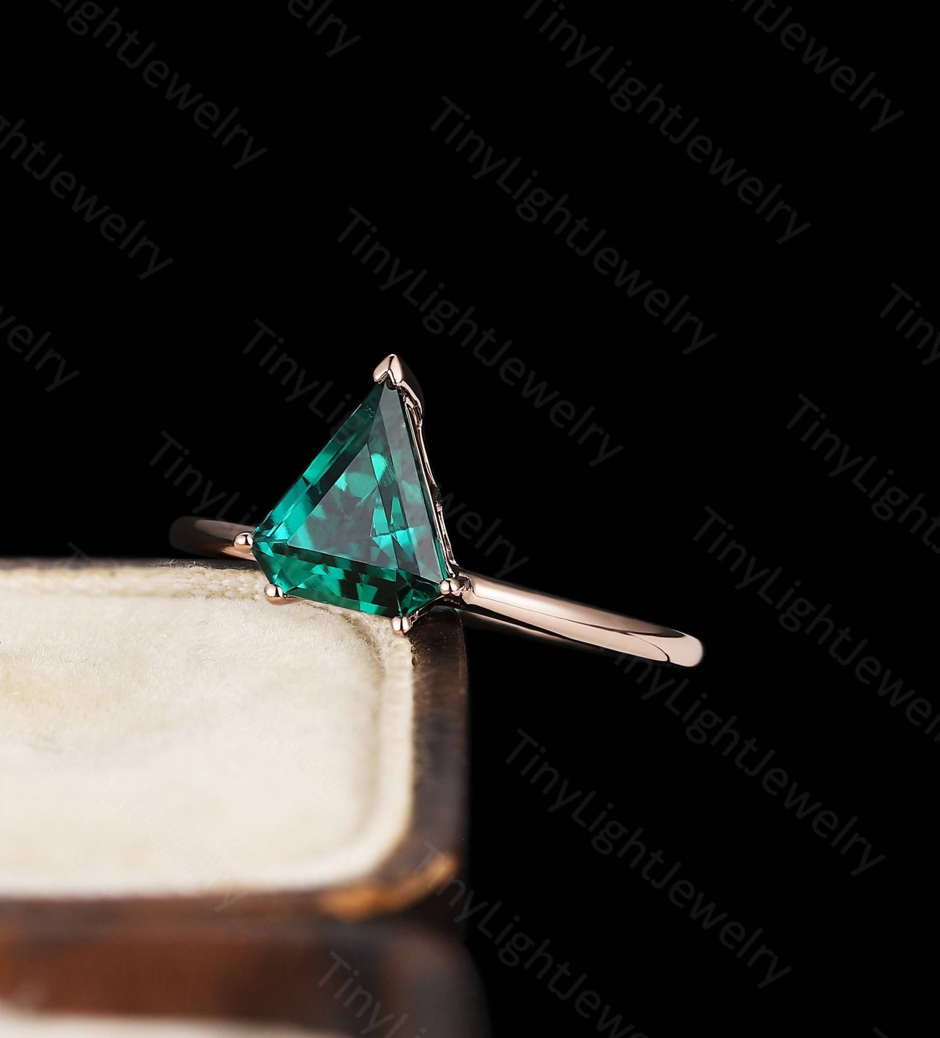 Lab Smaragd Verlobungsring Schildschliff Ring Vintage Art-Deco-Ring Solitärring Prong-Ring Einfacher Versprechen Jubiläum von TinyLightJewelry