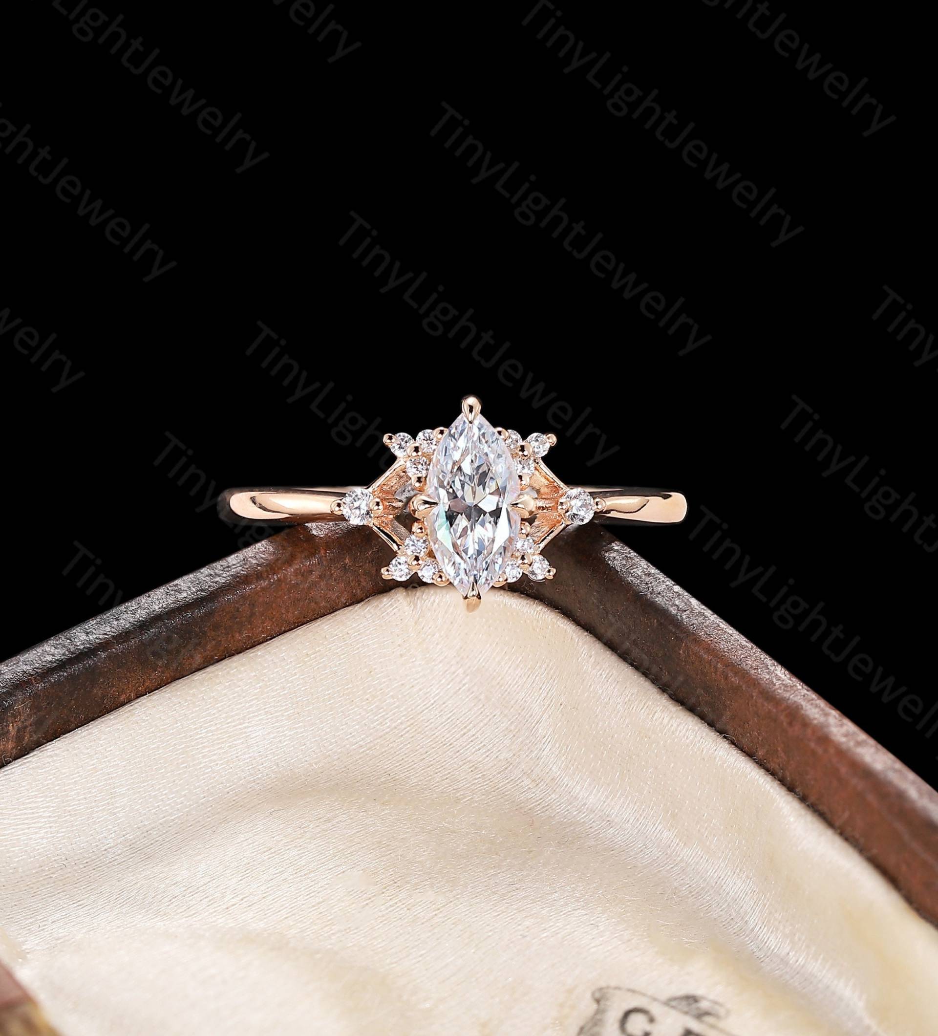 Moissanit-Verlobungsring Im Marquise-Schliff, Roségold-Ring, Diamant-Ring Rundschliff, Cluster-Ring, Einzigartiger Jubiläums-Art-Deco-Ring von TinyLightJewelry