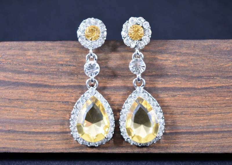 Abstand - Anhängerchen Gelber Pfirsich Schein Strass Tropfen 4G, 2G Und 0G von TinyLittleFunBits