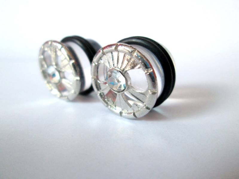 Abstand - Plug Ohrringe Single Strass Bogen Ausschnitt 1/2 Zoll, 9/16 Zoll Und 5/8 Zoll von TinyLittleFunBits