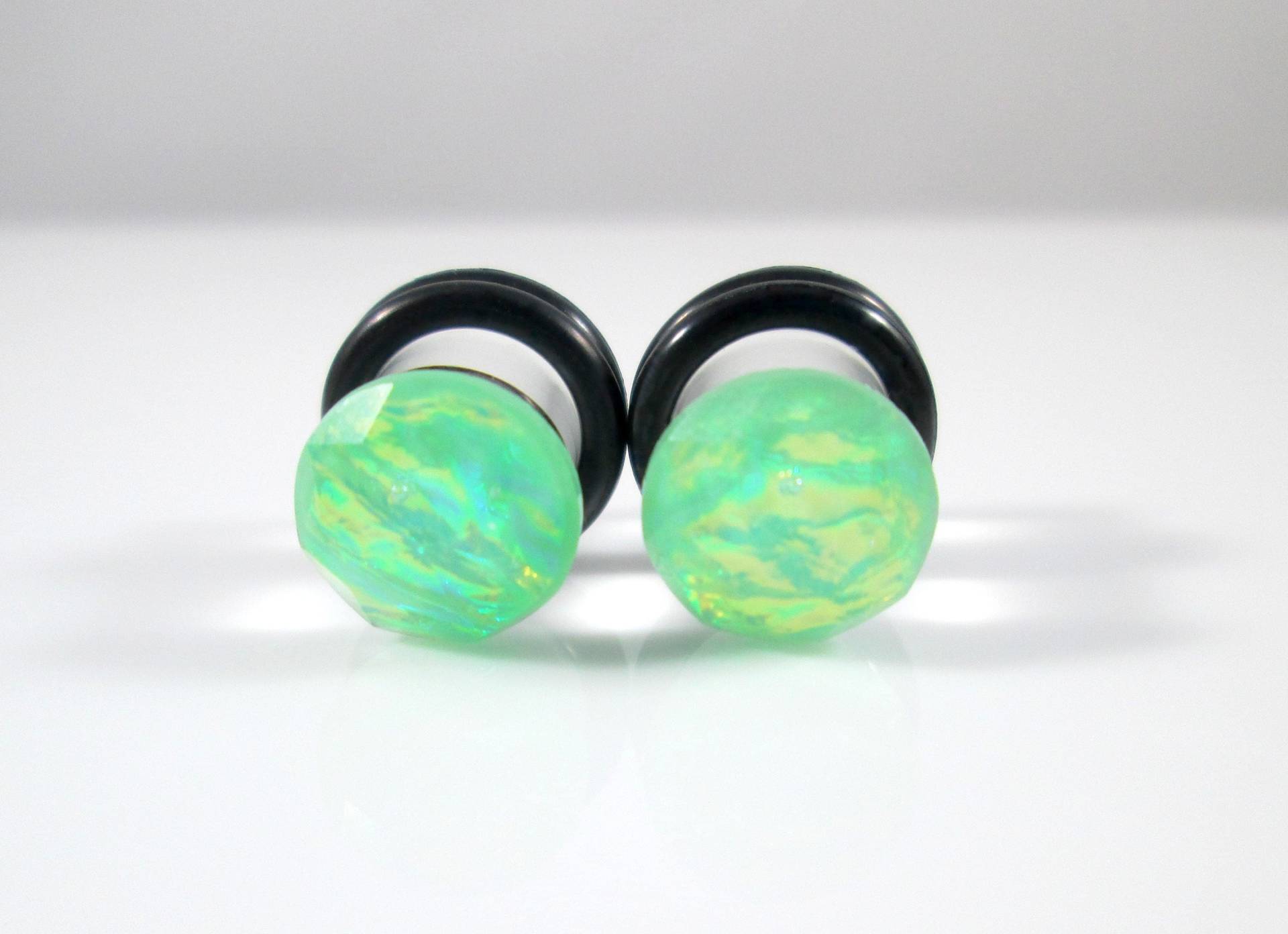 Plug Ohrringe - Grün Oil Slick Foil Facet 4G, 2G Und 0G von TinyLittleFunBits